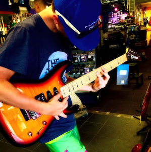 Meet your Posher, Ethan